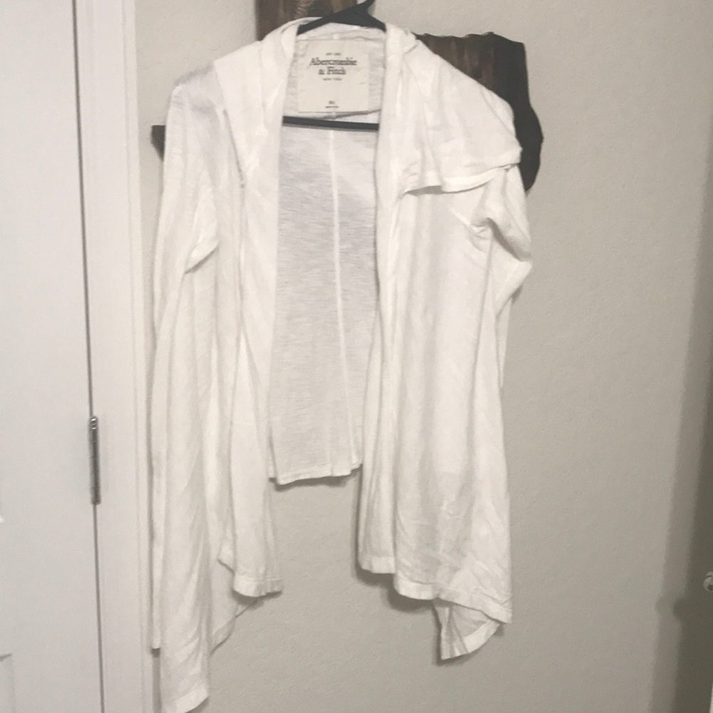 Abercrombie cardigan white M/L